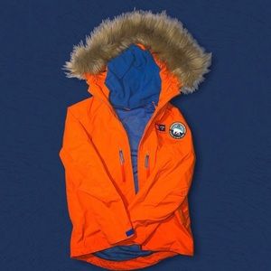 Crystal Serenity winter coat 

Size: (XS) in men, however fits like a small